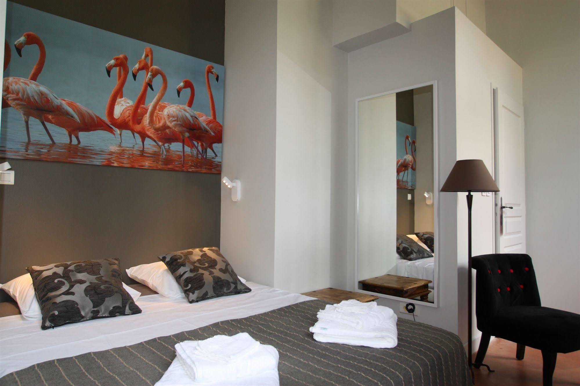 Hotel Estelou Sommières Екстериор снимка