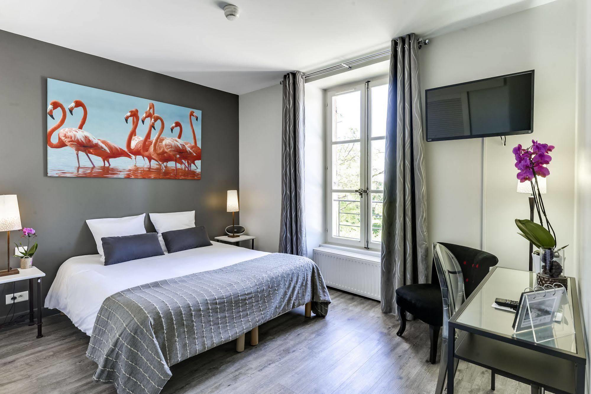 Hotel Estelou Sommières Екстериор снимка