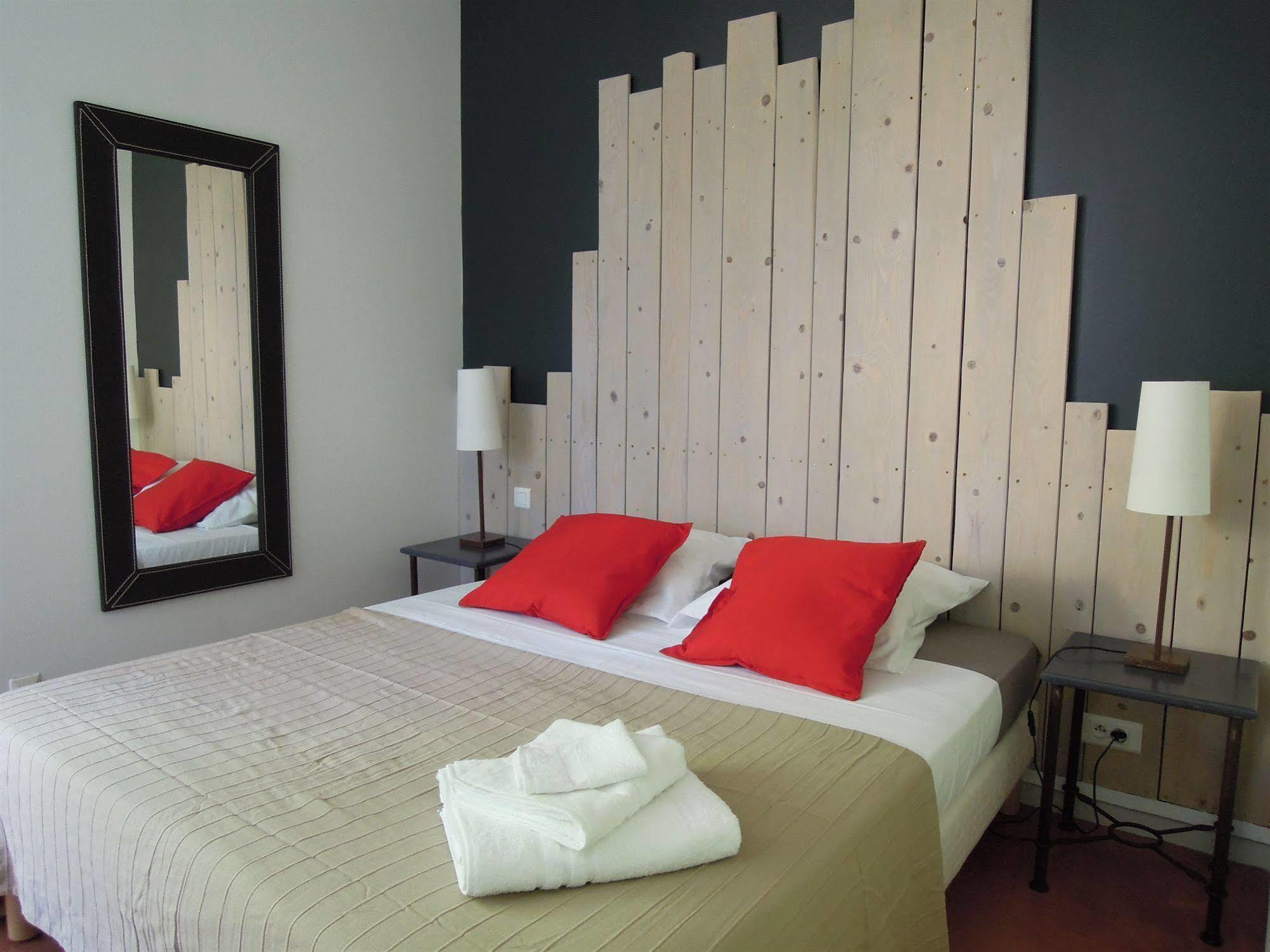 Hotel Estelou Sommières Екстериор снимка