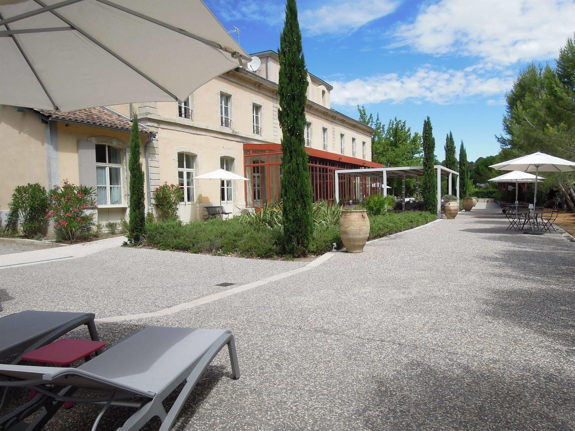 Hotel Estelou Sommières Екстериор снимка